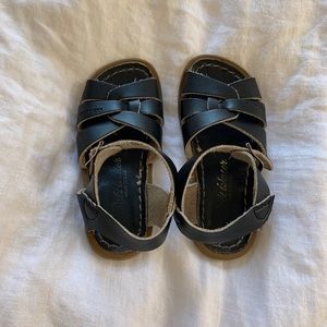 Navy Blue Salt Water Sandals (Size 8)
